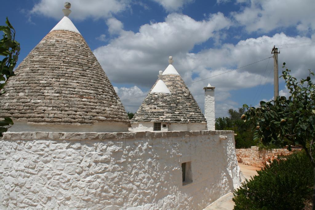 Вилла Trullo Picchiagiuda Остуни Экстерьер фото