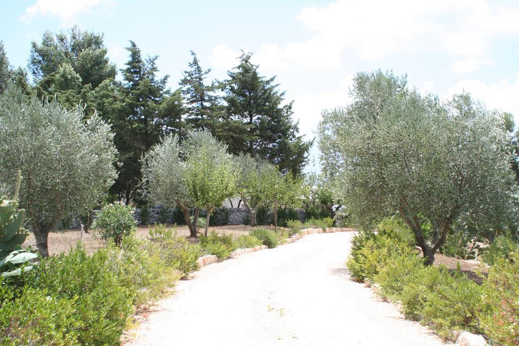 Вилла Trullo Picchiagiuda Остуни Экстерьер фото